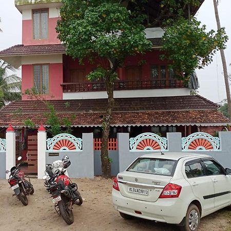 Wind Surf Beach House Alappuzha Exterior photo