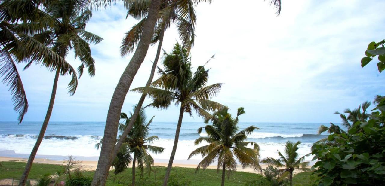 Wind Surf Beach House Alappuzha Exterior photo